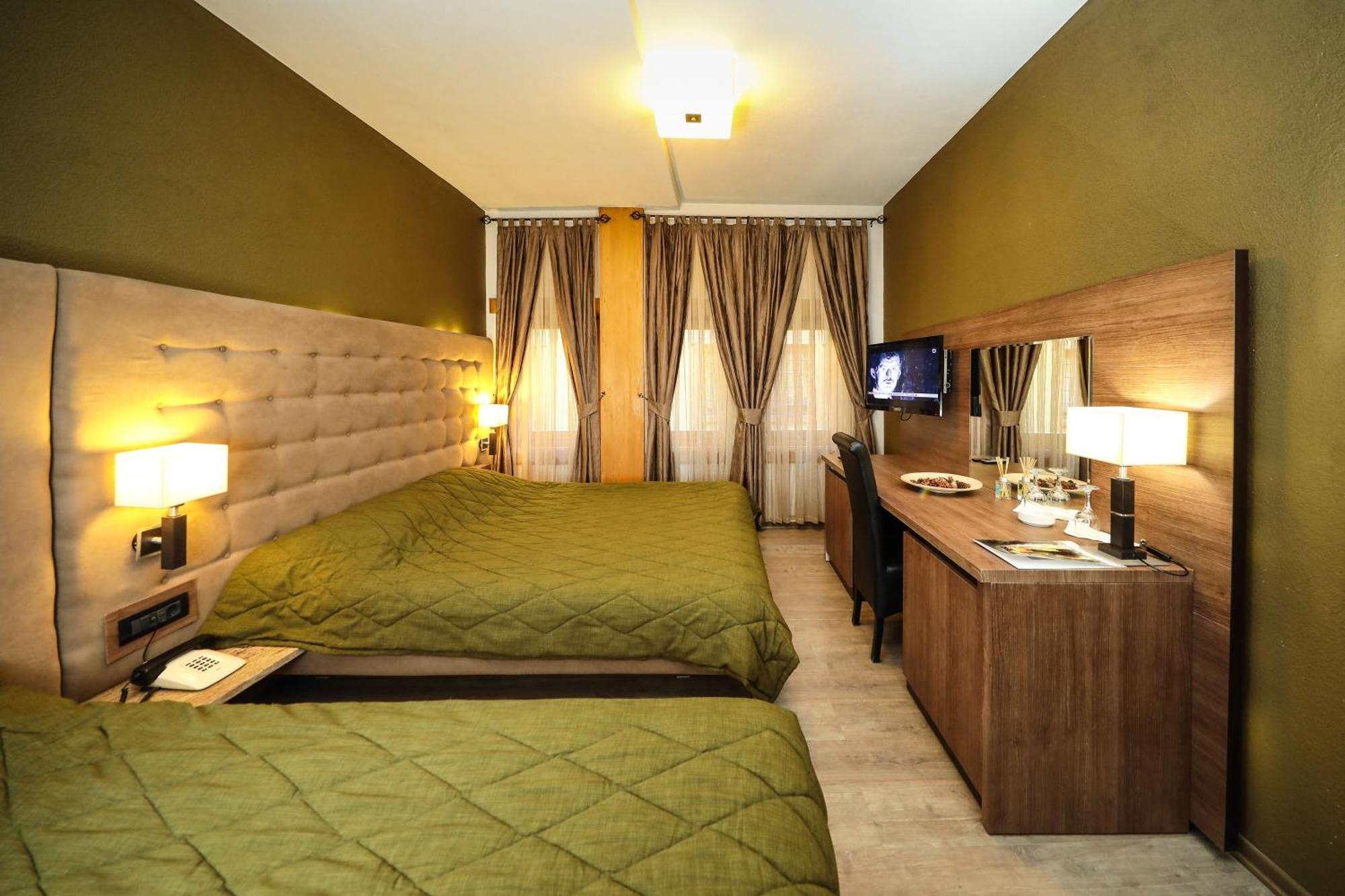 Hotel Carshia E Jupave Gjakova Bagian luar foto