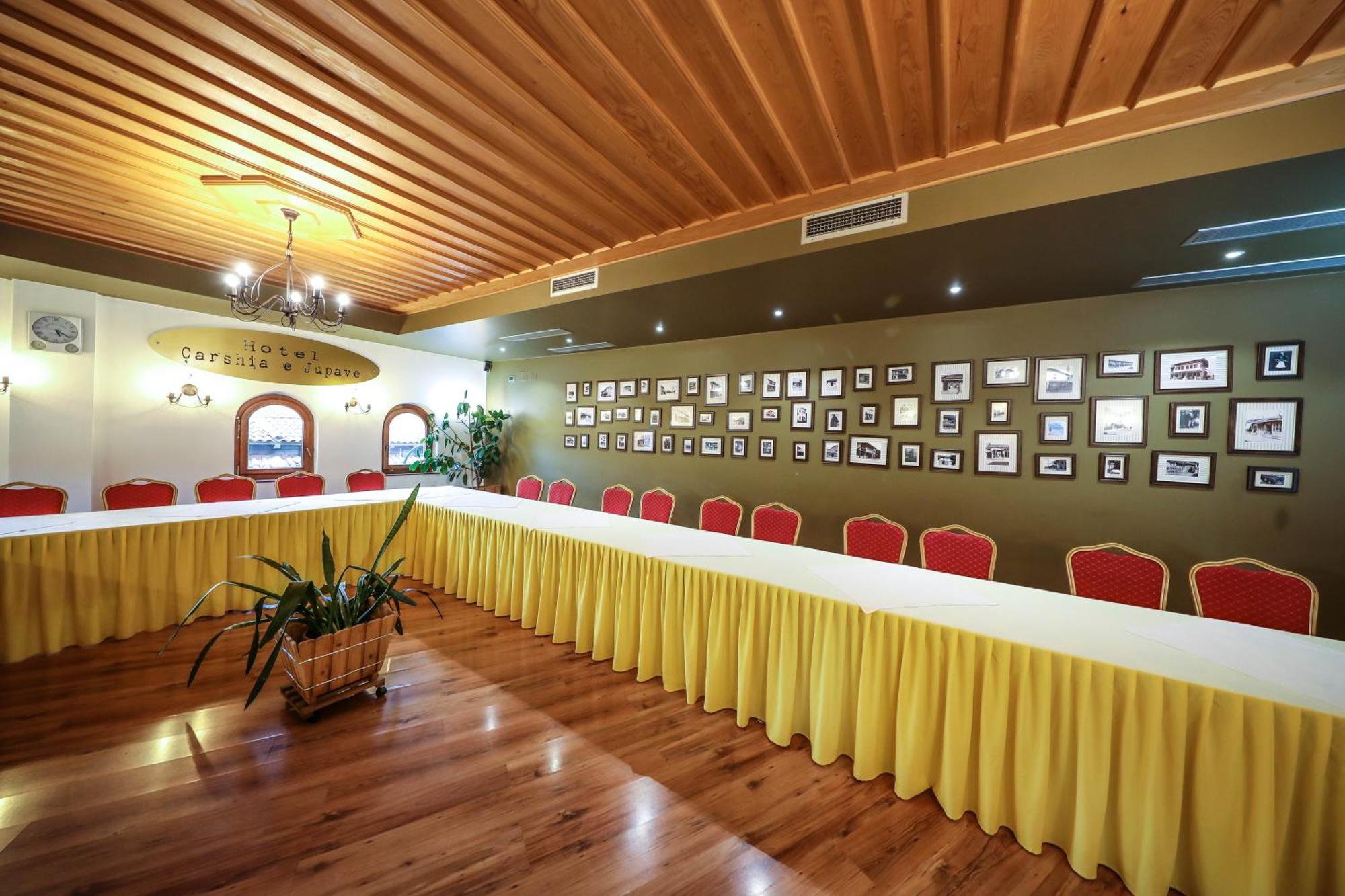 Hotel Carshia E Jupave Gjakova Bagian luar foto