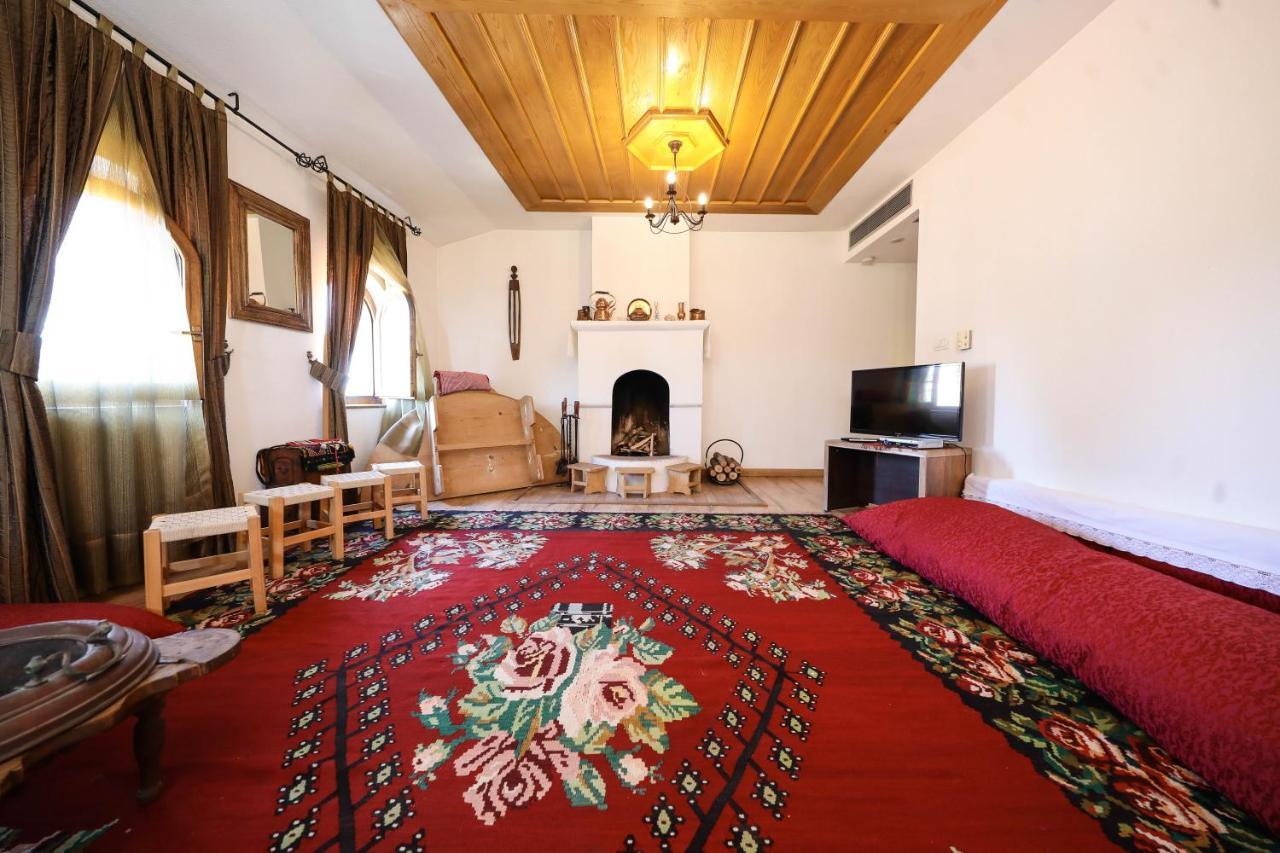 Hotel Carshia E Jupave Gjakova Bagian luar foto